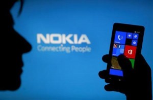 LES ACTIONNAIRES DE NOKIA PERDENT PATIENCE