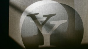 yahoo-logo