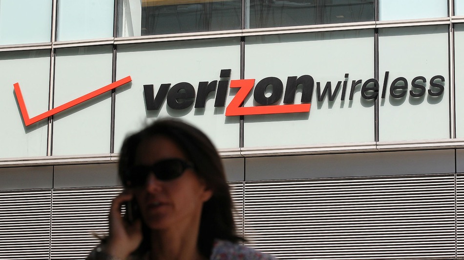 Verizon hackers tournent un téléphone en station de surveillance