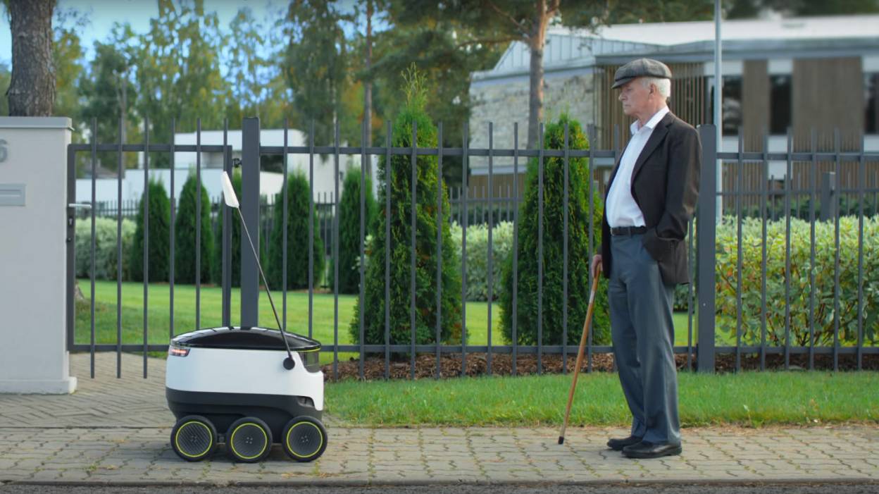 starship-technologies-robot-2