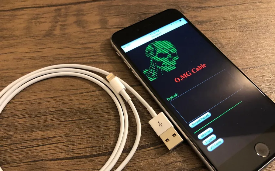 Un câble Lightning capable de prendre le contrôle d'un Mac