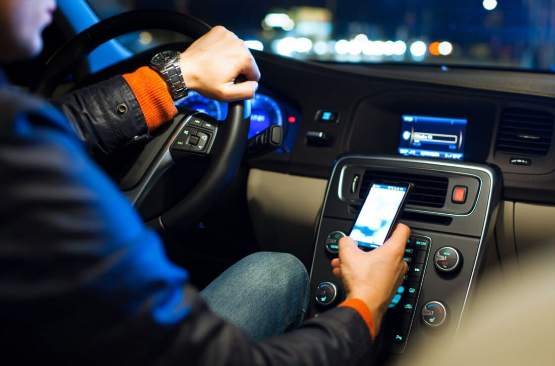 L'Australie utilise l'IA pour identifier les conducteurs utilisant des téléphones