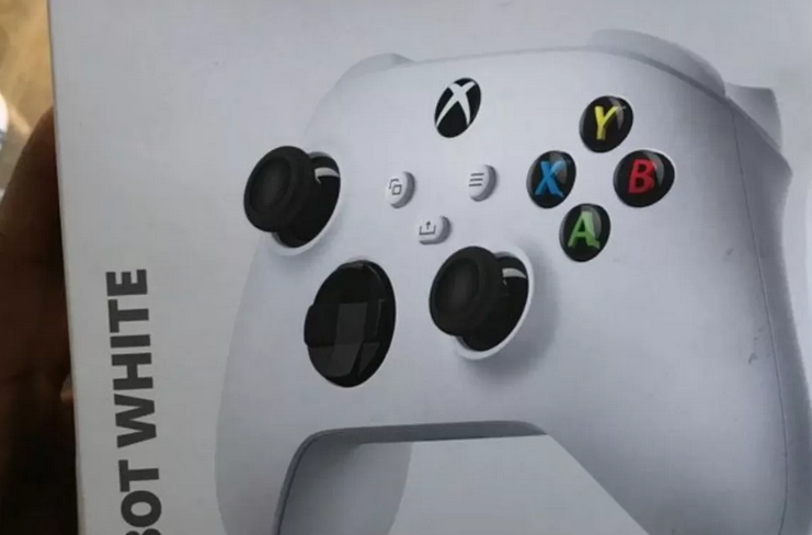 L'emballage d'une manette confirme la Xbox Series S