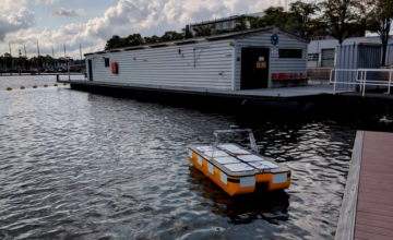 Des chercheurs du MIT testent un bateau autonome à Amsterdam
