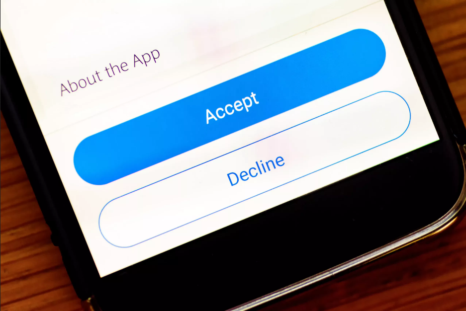Gmail et Facebook sont les première et troisième applications iOS les plus populaires collectant des informations personnelles